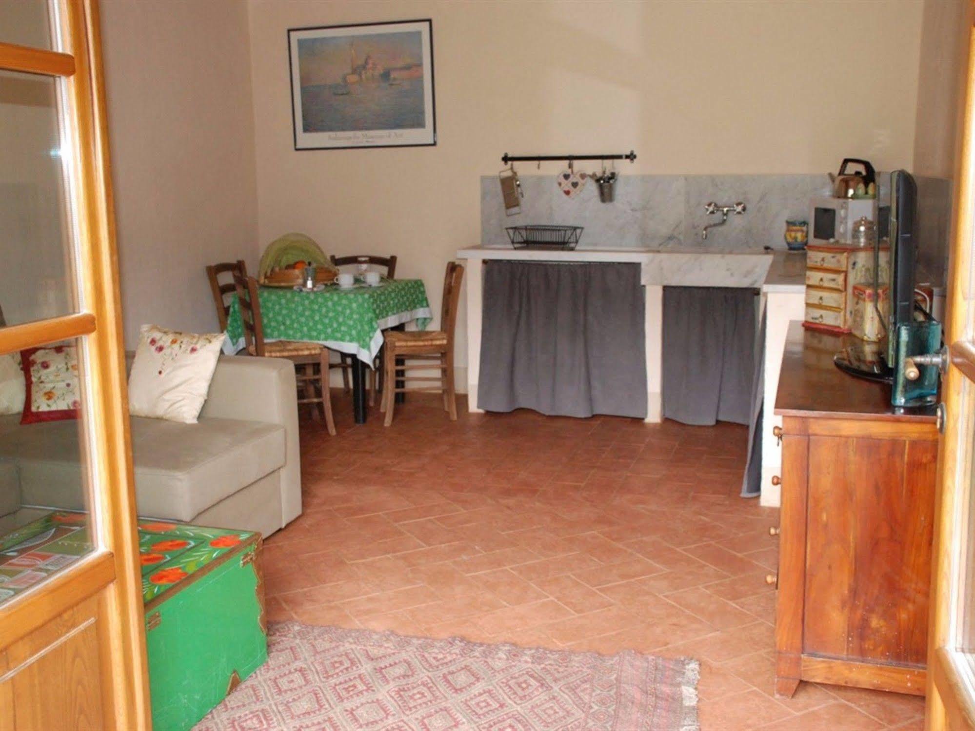 Hotel Podere Conti Filattiera Kültér fotó